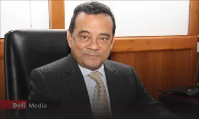 Élections générales : le ML et Ivan Collendavelloo suspendus à la Financial Crimes Commission