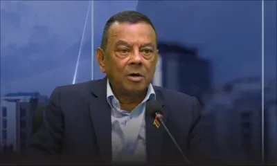 Le PM suppléant Ivan Collendavelloo : «Petision elektoral napa diskite ni lor Facebook ni dan zournal ankor mwin lor radio»