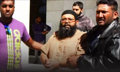 Rassemblement illégal: Javed Meetoo fait une brève déclaration à la presse avant d'être reconduit en cellule 