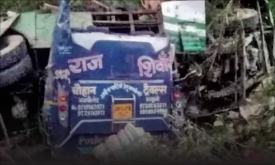 Inde : 22 morts, un disparu dans la chute d'un car de pèlerins au fond d'une gorge