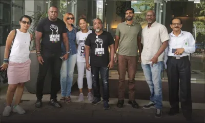 Rencontre avec les leaders de partis de l’opposition : Bruneau Laurette et des membres de Linion Sitwayin à l’hôtel Hennessy Park 