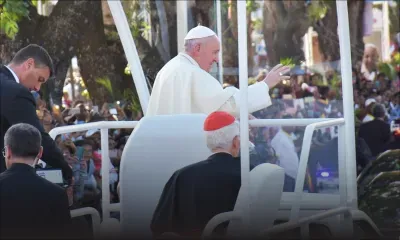 Le Pape François est arrivé à Sainte-Croix