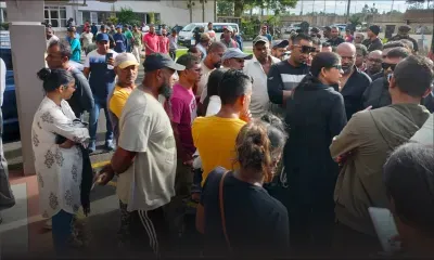 Licenciement de 1 765 employés : la classe politique face à ses contradictions