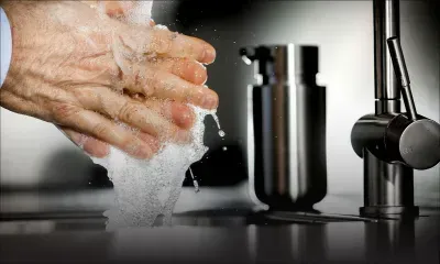 Le coronavirus prospère dans les toilettes, mais ne survit pas au désinfectant