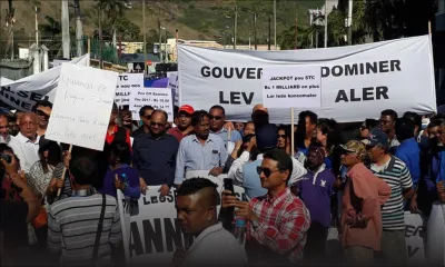 Marche de protestation à Port-Louis : les manifestants réclament des élections générales 
