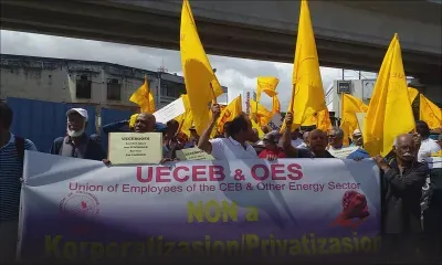 Manifestation de plusieurs syndicats pour dire non à la privatisation du CEB et des Casinos de Maurice 
