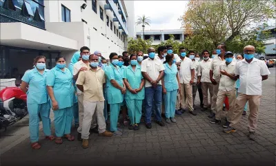 Rs 15 000 aux frontliners : des aides-soignants et infirmières de l'hôpital Jeetoo manifestent 