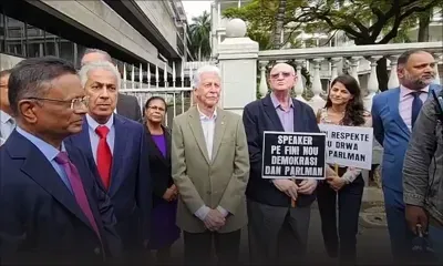Nouvelle manifestation symbolique des membres de l'opposition devant l'Hôtel du Gouvernement : ils ont dit... 