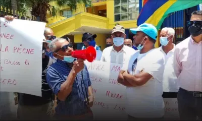 Manif des pêcheurs du Sud-Est devant les locaux du ministère de la Pêche