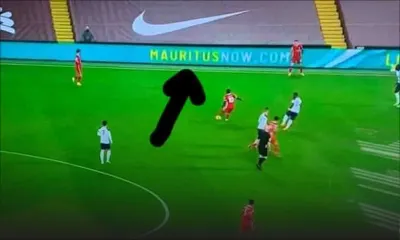 Maurice mal orthographié sur une bannière publicitaire à Anfield : la MTPA parle d’une « une erreur regrettable »