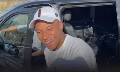 Foot: le Paris SG autorise Al-Hilal à discuter avec Mbappé, pour 300 M EUR