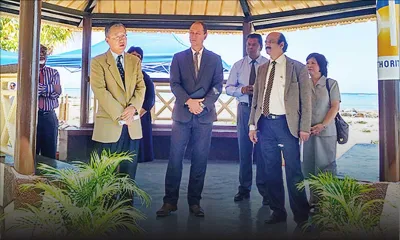 China donates 70 solar lamps for public beach enhancement