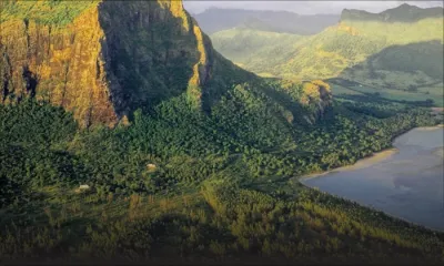 Ouverture d'un sentier d'accès: un complexe dédié au marronnage sera construit au Morne