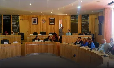 Mairie de BB/RH : Motion réclamant le départ du maire Ken Fong, suivez notre live