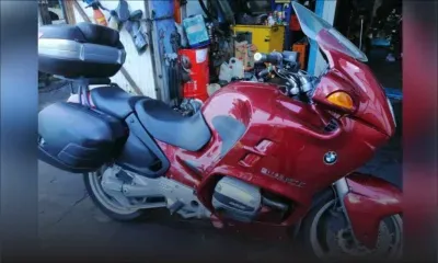 Importation sans permis : une moto BMW démontée saisie par la douane