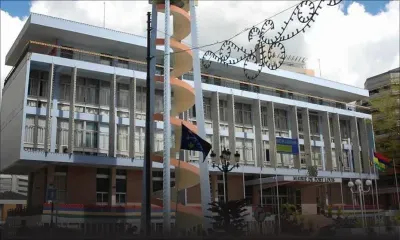 Licenciement contesté : la mairie de Port-Louis réclame le rejet la demande d’injonction de cinq employés 