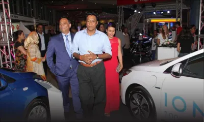 Nando Bodha : «Nous devons prendre une décision sur l’année où on importera uniquement des voitures électriques à Maurice»