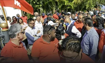  Dépôt de gerbes au Samadhi de Lady Sushil Ramgoolam