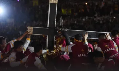  [En images] Philippines: immense foule de catholiques pour la procession du «Nazaréen noir»