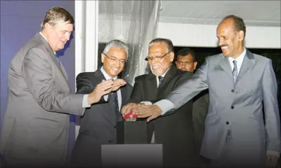 PM calls for stronger collaboration between the Private and Public sector