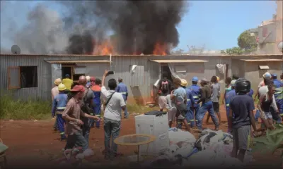 [En images] Violent incendie à Cité Longère, Baie-du-Tombeau