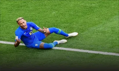 Mondial 2018 : Neymar entre show et froid