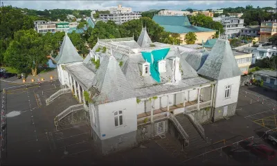 Circonscription no 17 - Analyse : tiraillée entre mauve et bleue