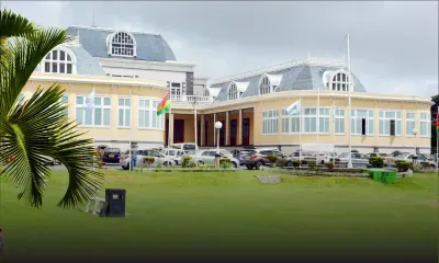 Circonscription no 19 - Analyse : à l’assaut de la forteresse mauve