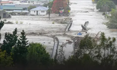Cyclone en Nouvelle-Zélande: 4 morts, 300 personnes secourues sur les toits
