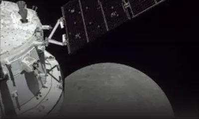 Le vaisseau Orion revient sur Terre après son voyage autour de la Lune