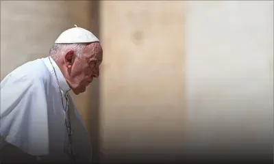 Le pape François a passé "une bonne nuit" après son opération