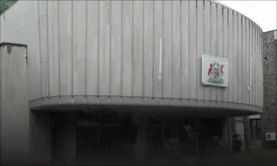 Parlement populaire: les politiciens invités à signer une pétition