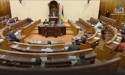 Motion de blâme contre le Speaker : suivez en direct les débats 