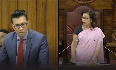 Parlement : Shakeel Mohamed présente ses excuses à Maya Hanoomanjee