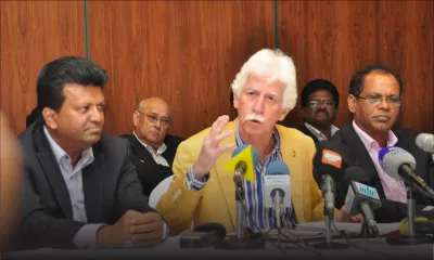 Voyages des parlementaires : Paul Bérenger parle de « mensonges de la Speaker »