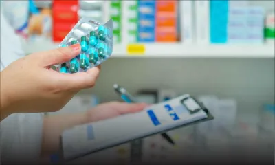 Les permis de neuf pharmacies révoqués