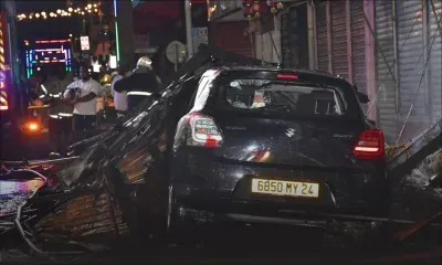 Incendie à la rue Royale : un pan de bâtiment s'effondre sur une voiture, causant de lourds dégâts matériels
