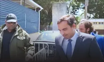 Accident à Ébène : Adrien Duval libéré sous une caution de Rs 3 000