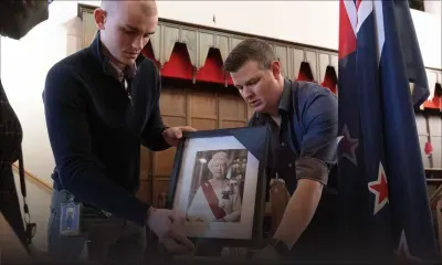 Le monde pleure la reine Elizabeth, Charles III s'adresse aux Britanniques