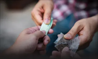 Épinglé pour livraison de drogue - un collégien de 15 ans : «mo gagn 2 000 a 2 500 roupi pou sak livrezon»