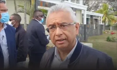 Fuite d'huile du Wakashio : suivez en direct le point de presse du Premier ministre