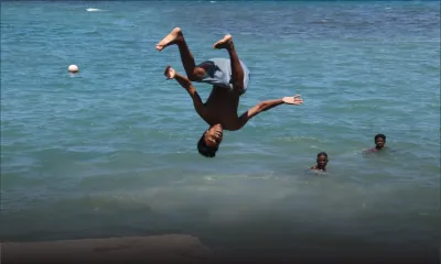 En images : Le public de retour sur les plages du Sud-est