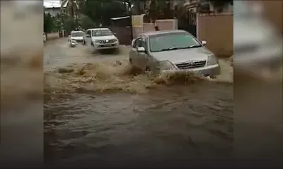 Poste-de-Flacq : quand la route ressemble à une rivière