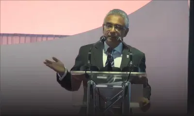 Le Premier ministre donne la réplique à ceux qui critiquent le projet Metro Express