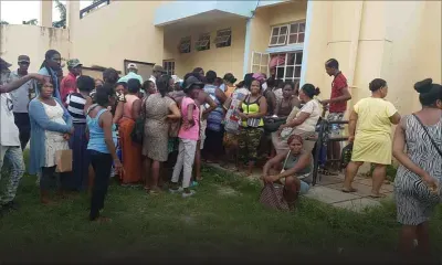 Sinistrés : vive tension au poste de police de Pointe-aux-Sables 