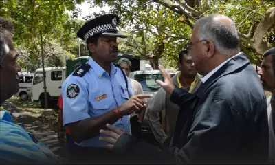 Un policier à Mahen Jhugroo : «I will report this to the Commissioner of Police»