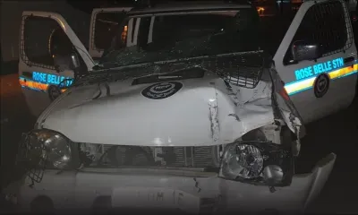 Un suspect prend la fuite à bord d’un véhicule de la police et heurte un policier 