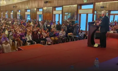 Assemblée des délégués du MMM au Plaza : discours de Paul Bérenger