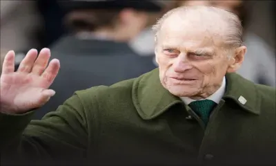 Angleterre: le prince Philip sort indemne d'un accident de voiture