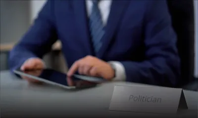 Renouvellement de la classe politique : pourquoi est-ce un projet si laborieux ?